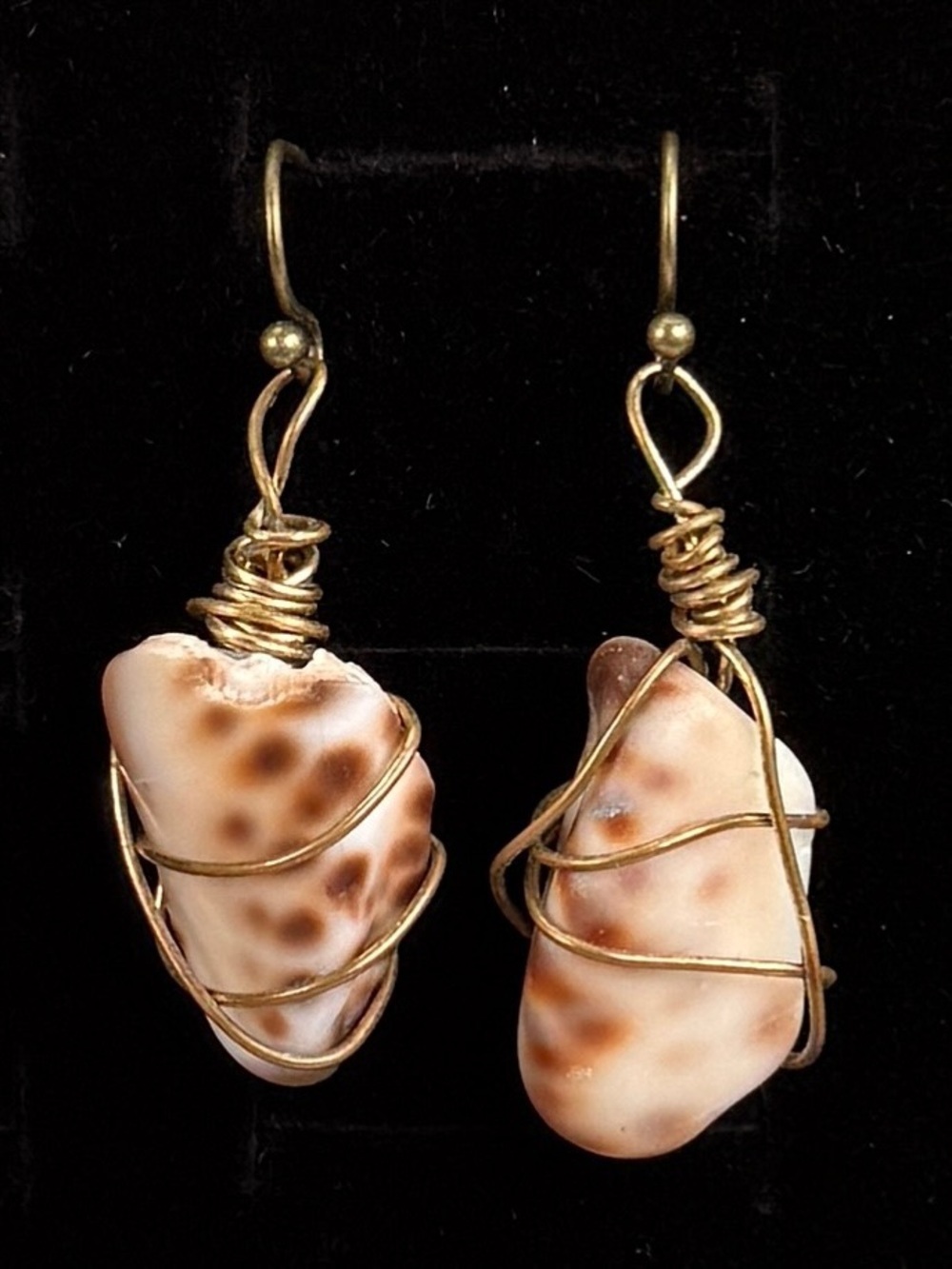 Vintage Wire Wrapped Spotted Shell Pierced Dangle Earrings Boho Artisan